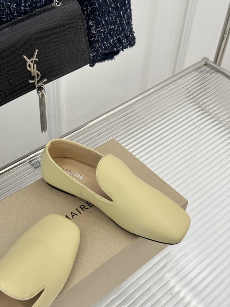 Лоферы жіночі фото 5