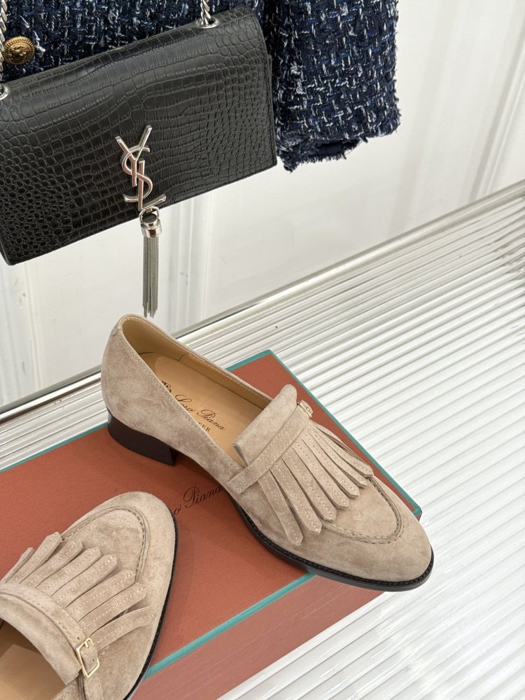 Лоферы женские фото 5