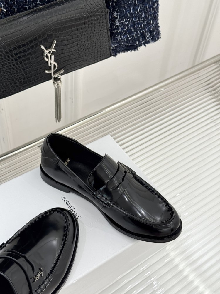 Лоферы женские фото 5