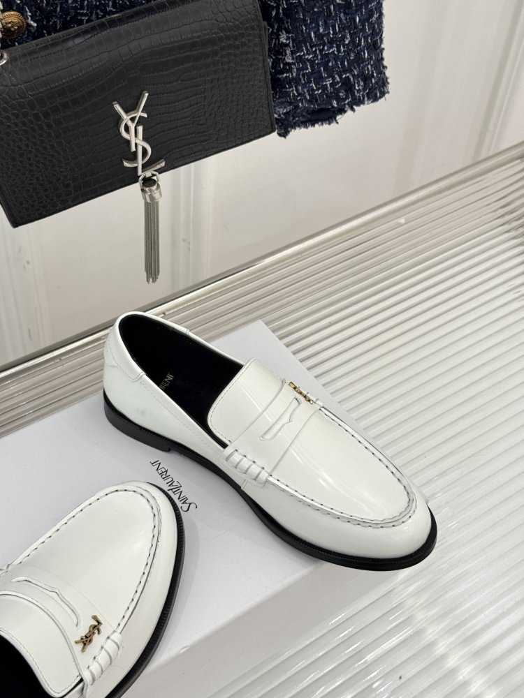 Лоферы женские фото 5