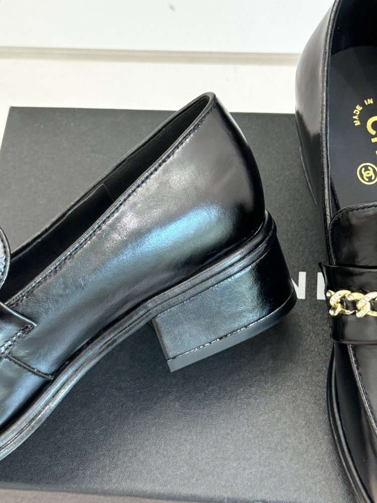 Лоферы женские фото 6