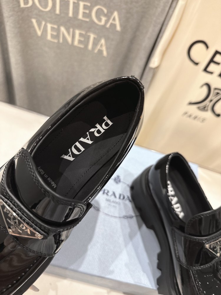 Лоферы женские фото 6