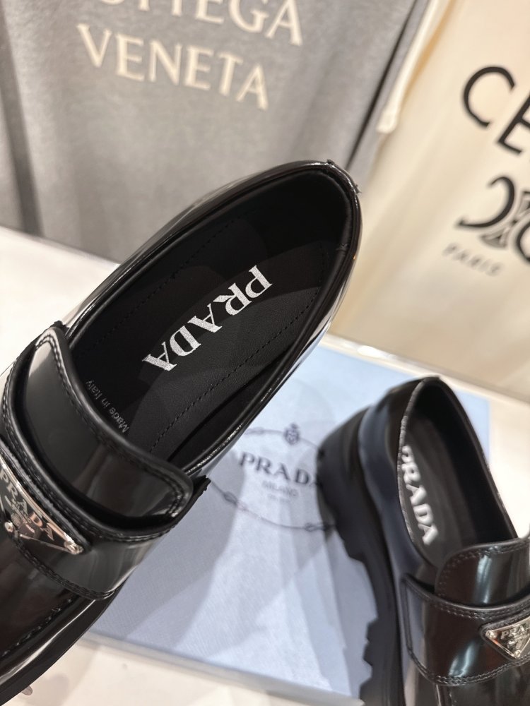 Лоферы женские фото 6