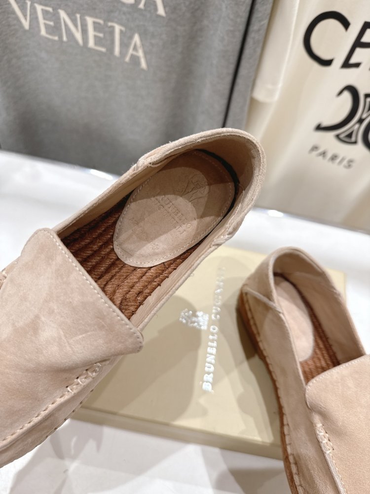 Лоферы женские фото 6