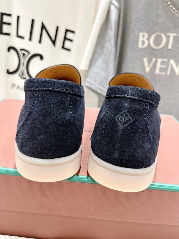 Лоферы жіночі фото 6