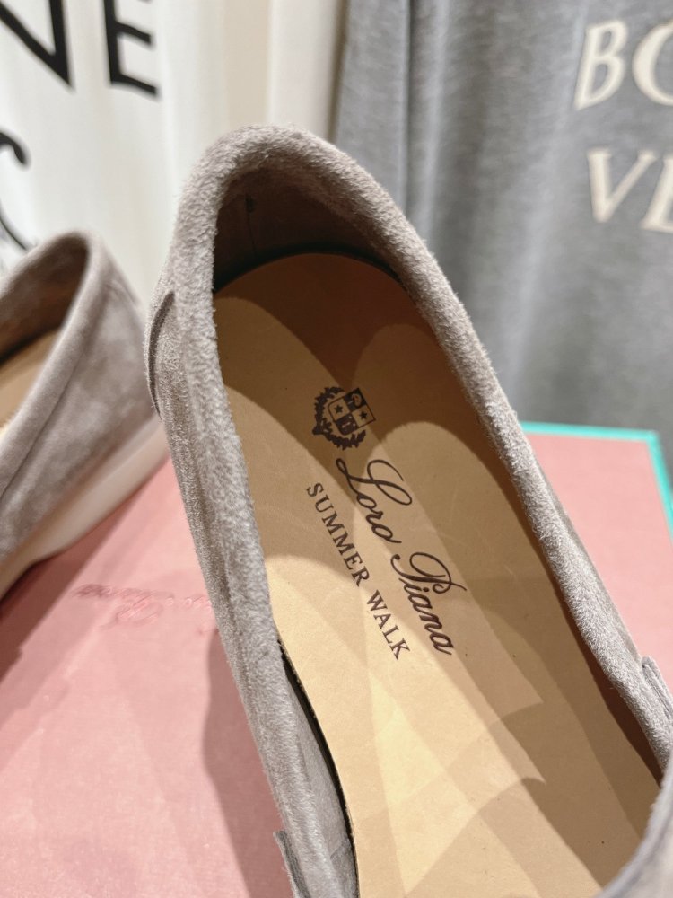 Лоферы жіночі фото 6