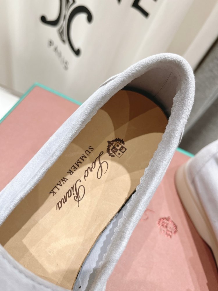 Лоферы жіночі фото 6