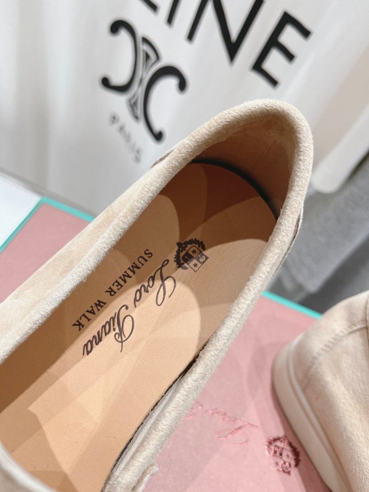 Лоферы жіночі фото 6