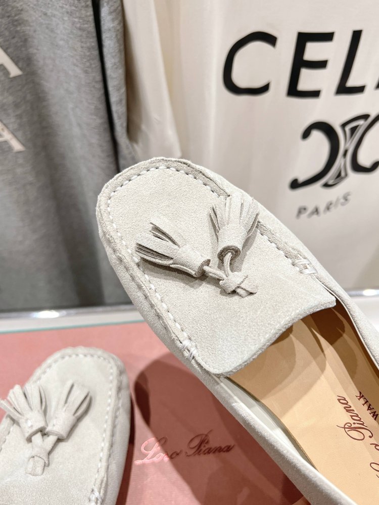 Лоферы жіночі фото 6