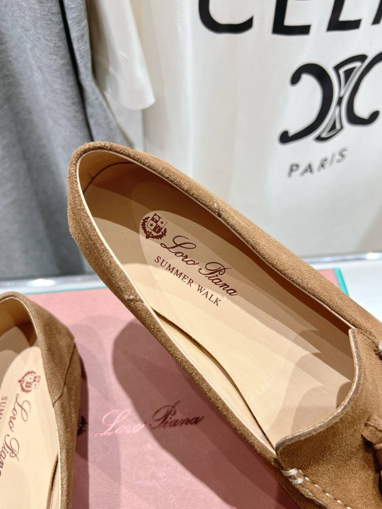 Лоферы жіночі фото 6