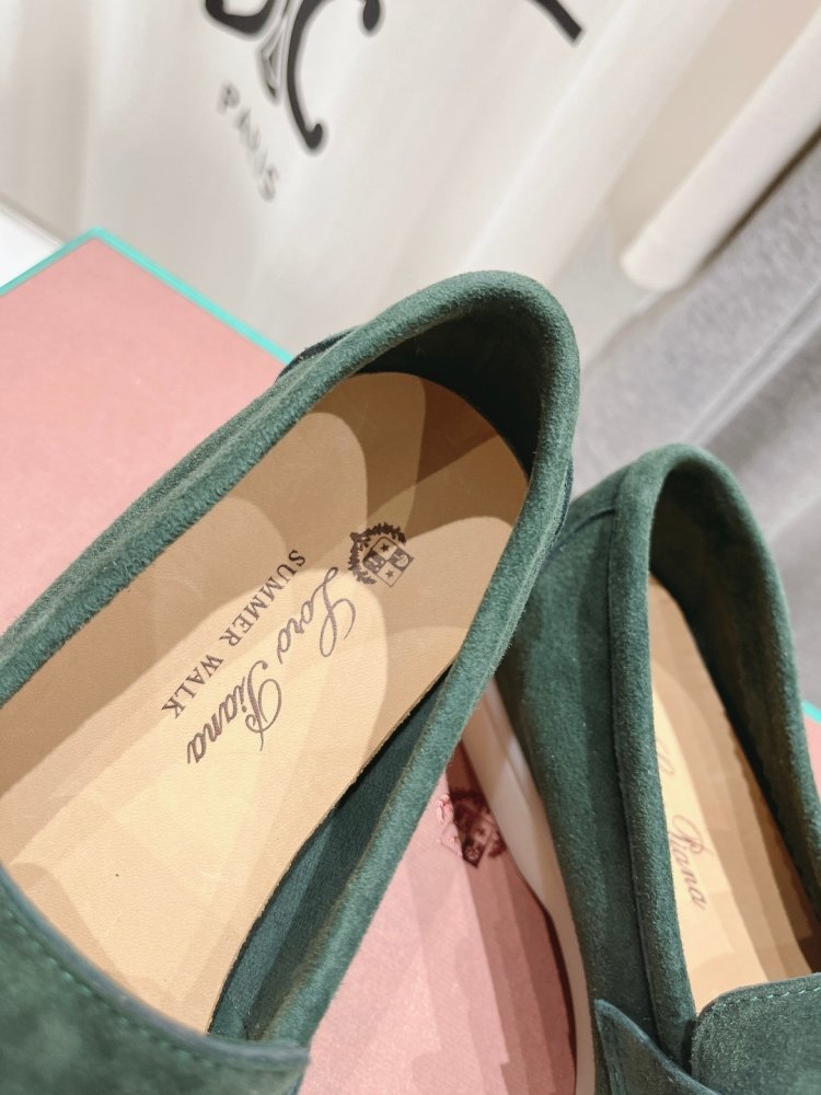 Лоферы жіночі фото 6