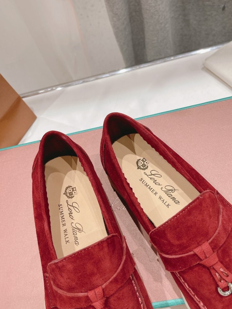 Лоферы жіночі фото 6