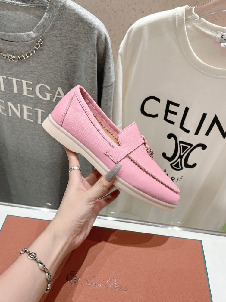 Лоферы жіночі фото 6