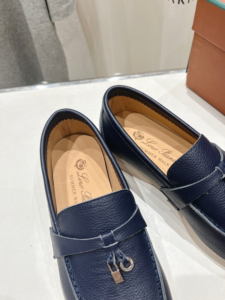 Лоферы жіночі фото 6