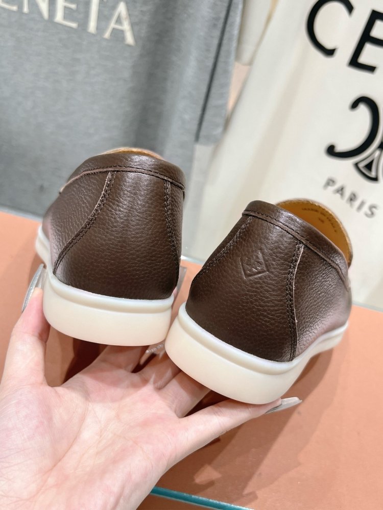 Лоферы жіночі фото 6