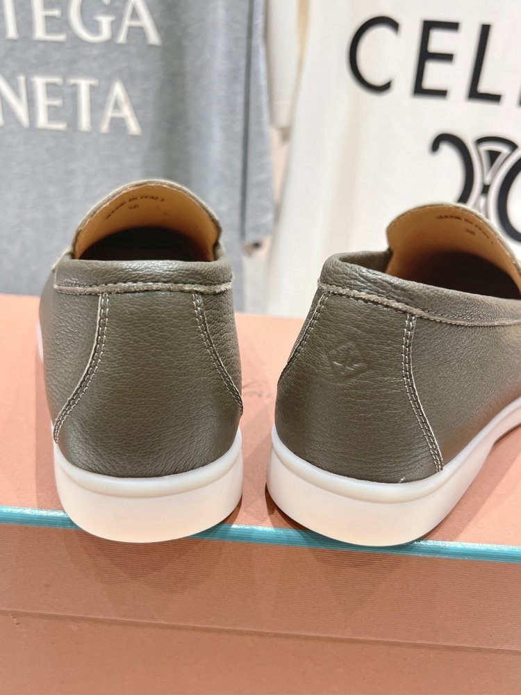 Лоферы женские фото 6