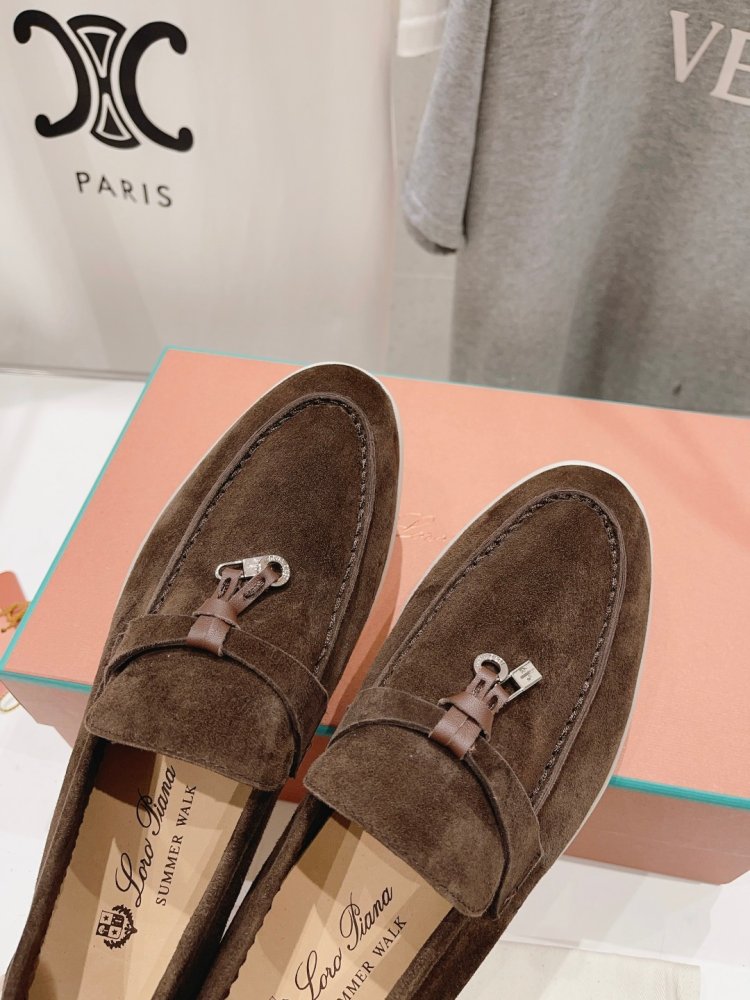 Лоферы женские фото 6