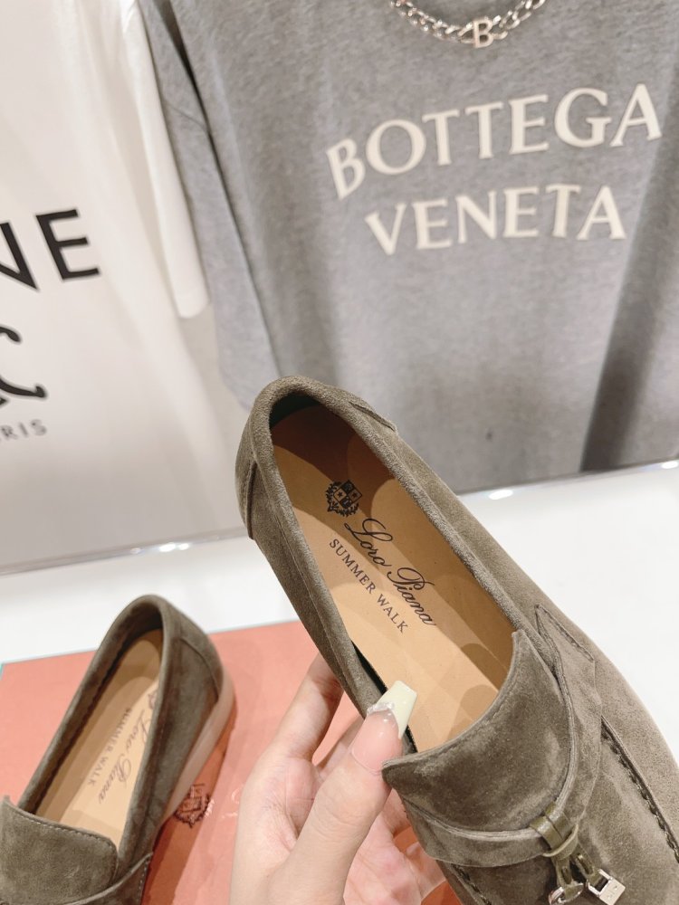 Лоферы женские фото 6