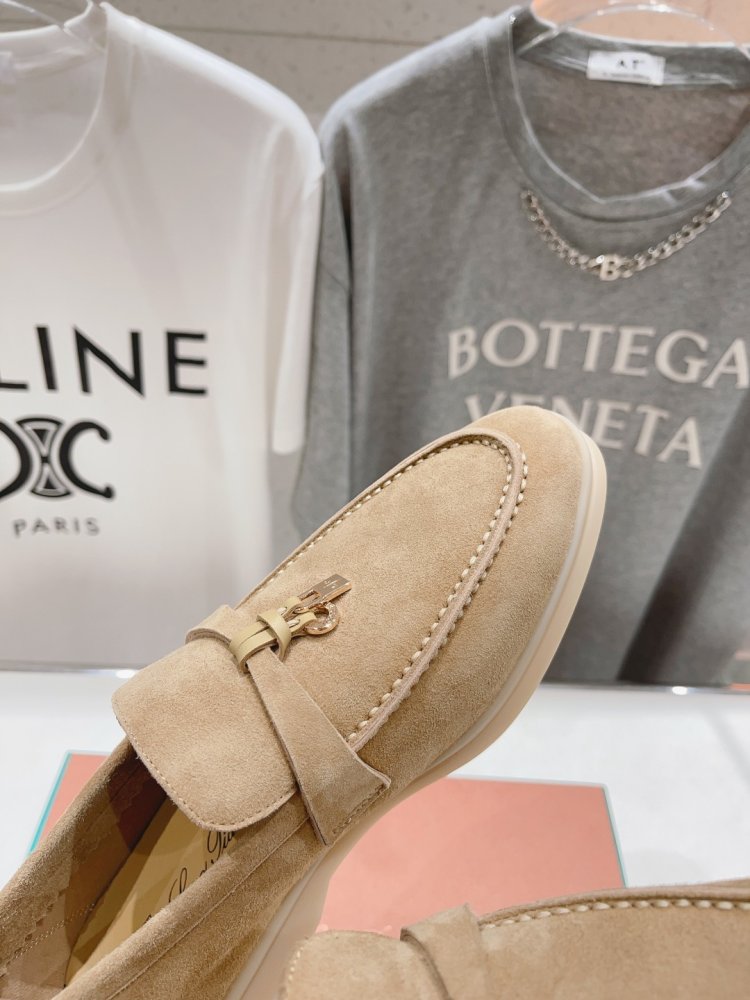 Лоферы женские фото 6