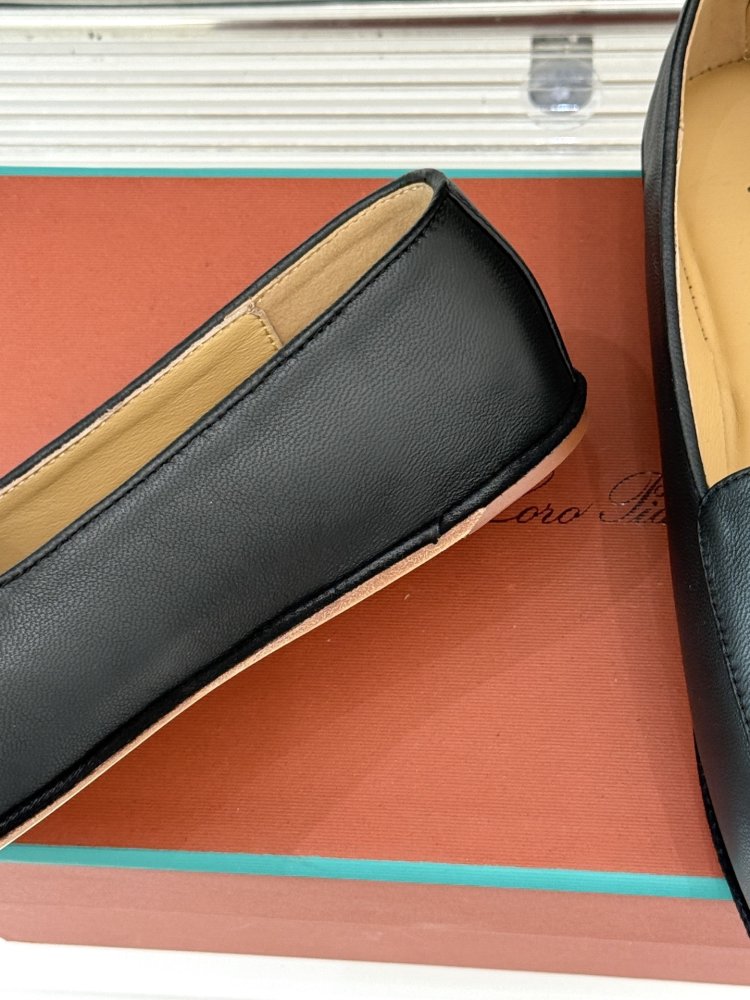 Лоферы жіночі фото 6