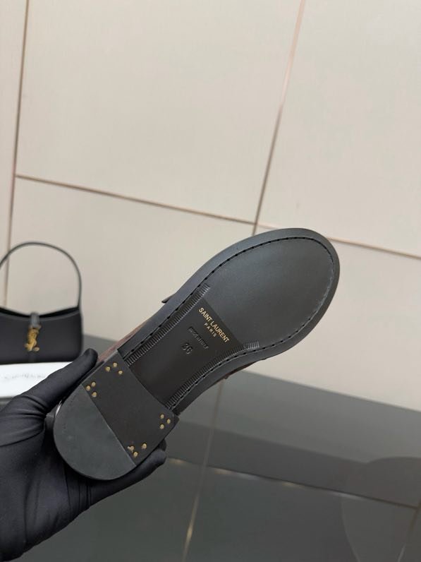 Лоферы женские фото 6