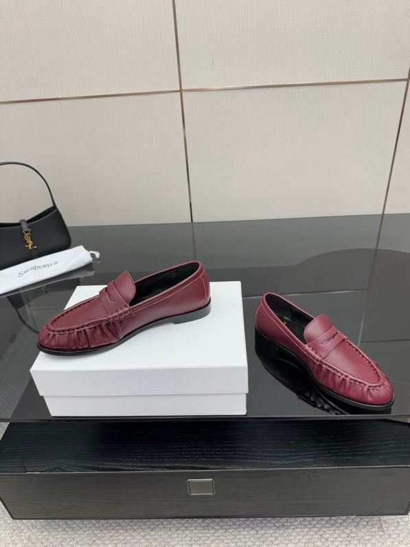 Лоферы жіночі фото 6