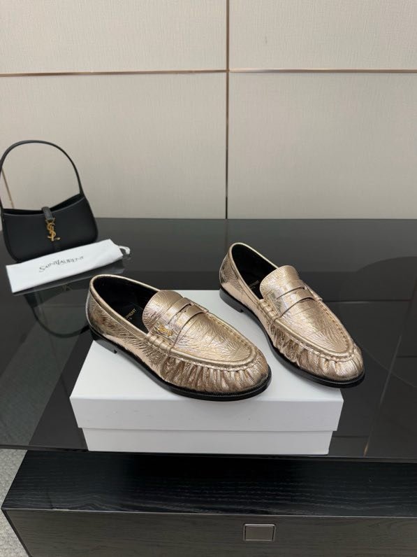 Лоферы женские фото 6