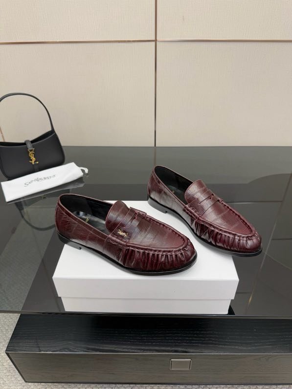 Лоферы женские фото 6