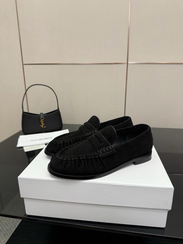 Лоферы жіночі фото 6