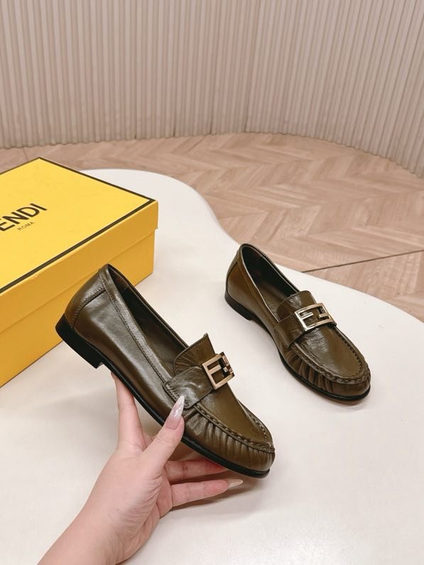 Лоферы женские фото 6