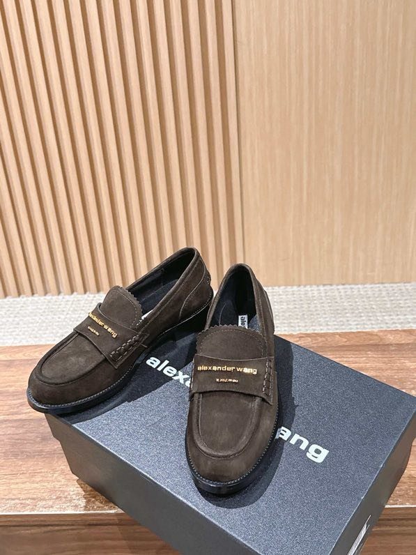 Лоферы женские фото 6