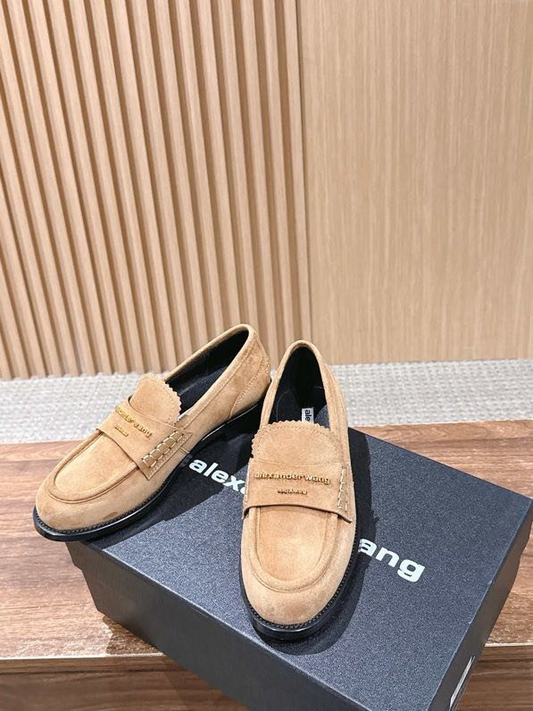 Лоферы женские фото 6