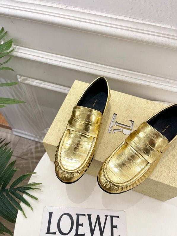 Лоферы женские фото 6