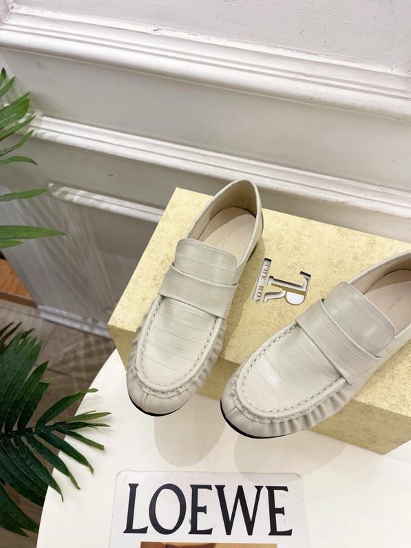 Лоферы женские фото 6