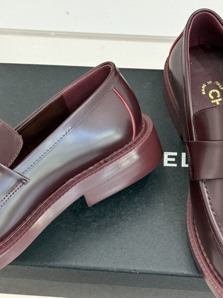 Лоферы жіночі фото 6