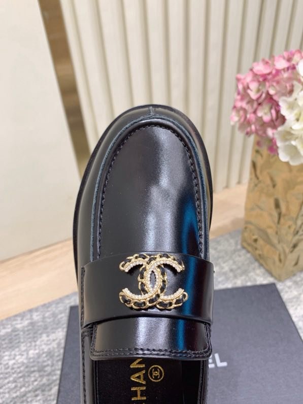 Лоферы женские фото 7