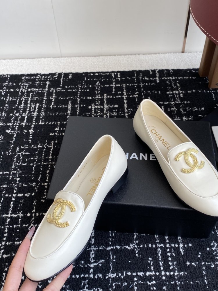 Лоферы женские фото 7