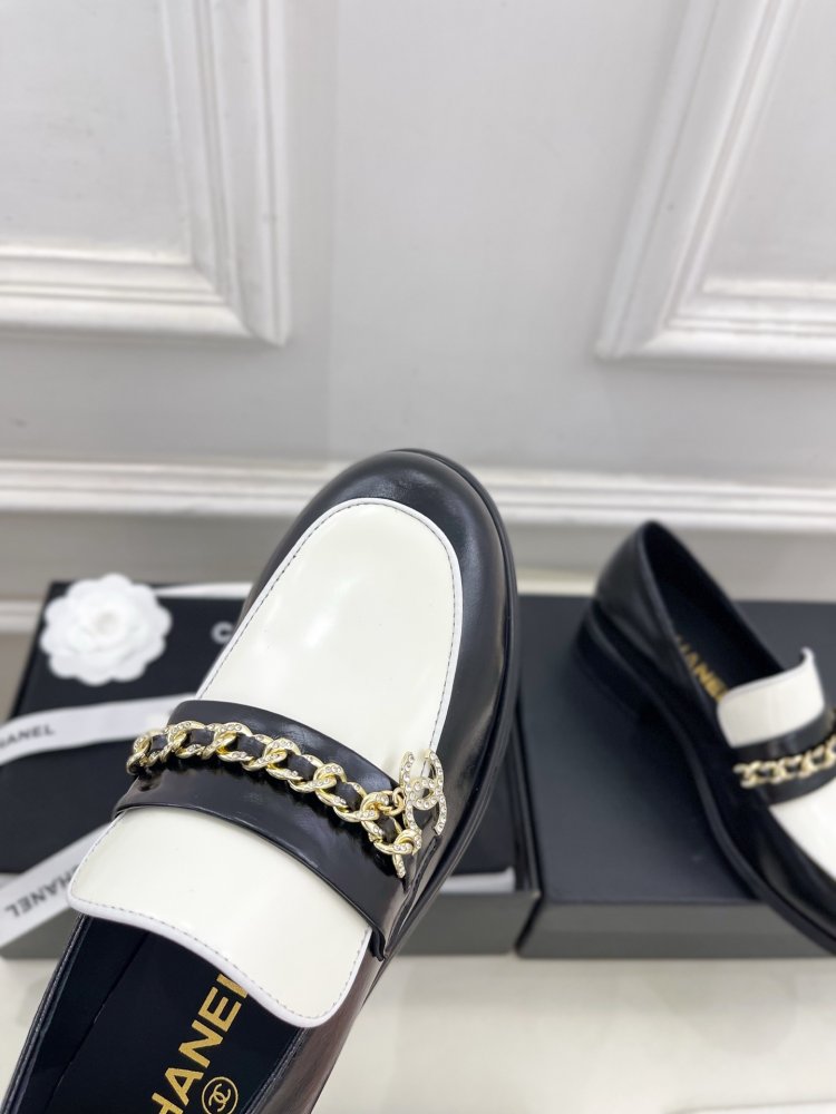 Лоферы женские фото 7