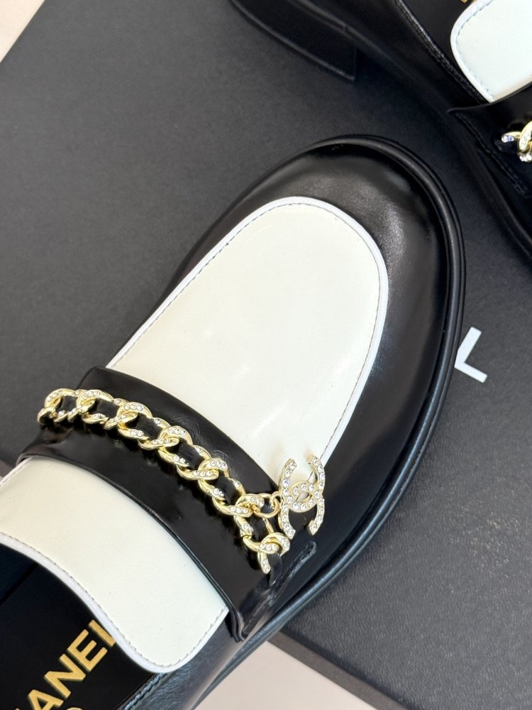 Лоферы женские фото 7