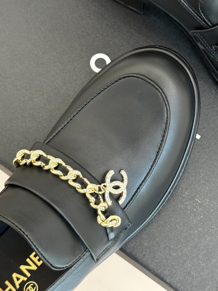 Лоферы женские фото 7