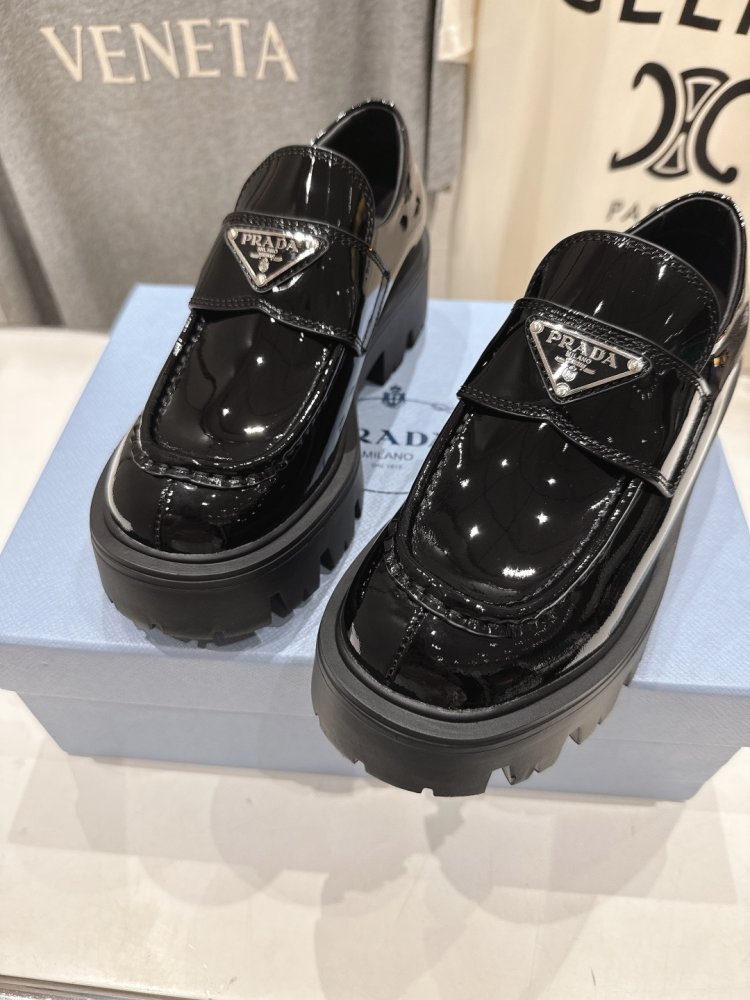 Лоферы женские фото 7