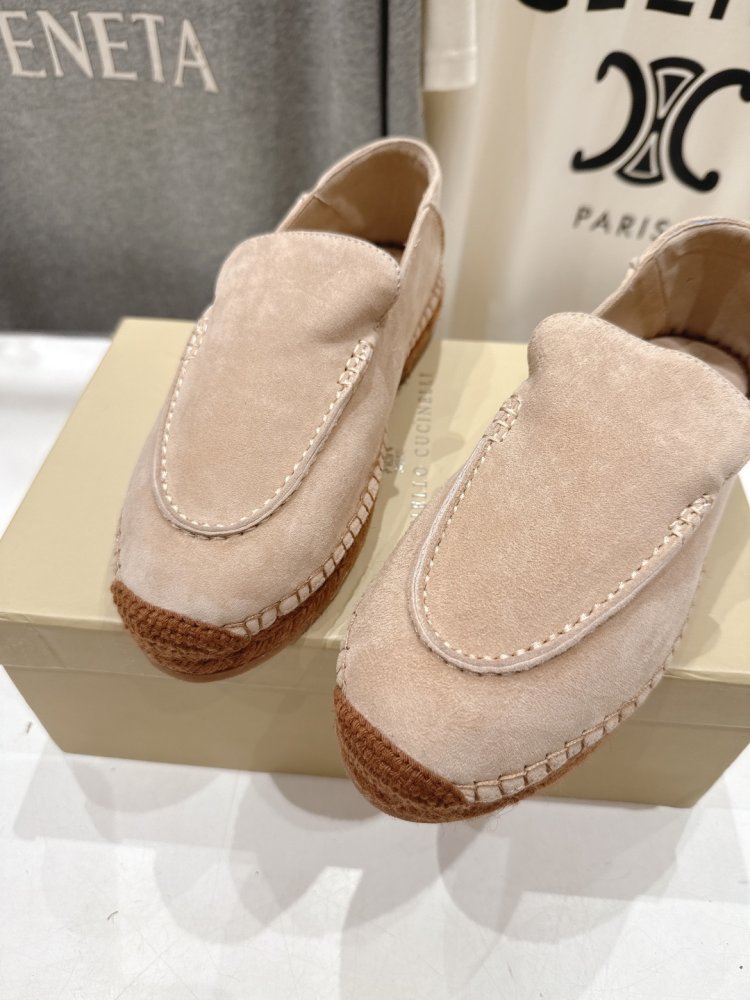 Лоферы женские фото 7