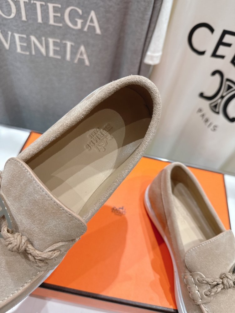 Лоферы жіночі фото 7