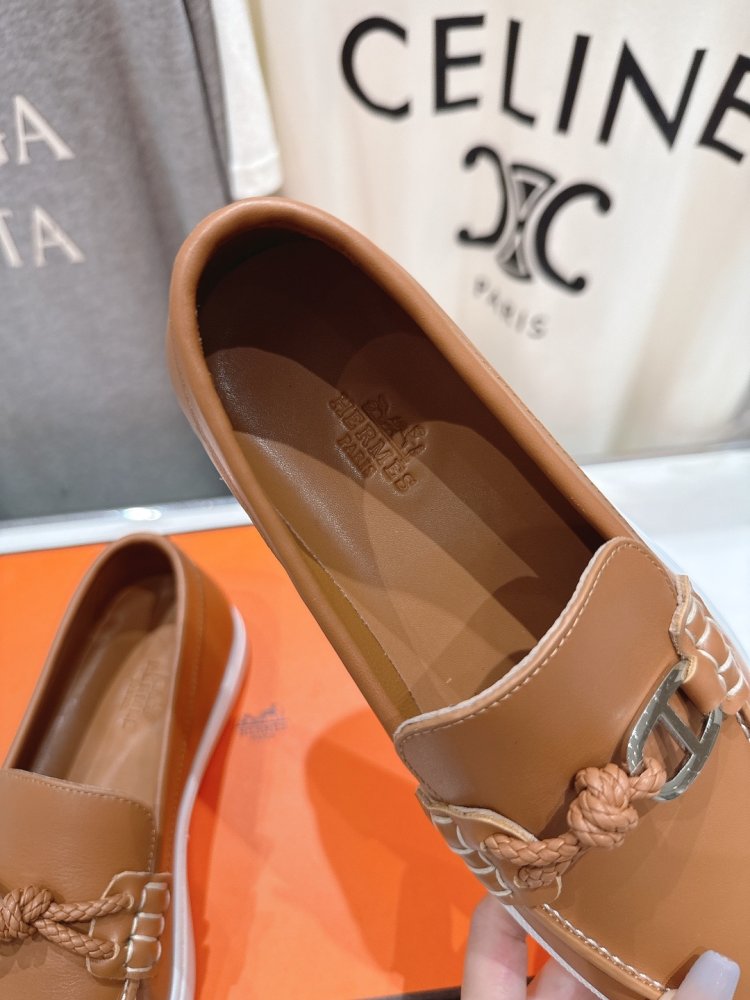 Лоферы женские фото 7