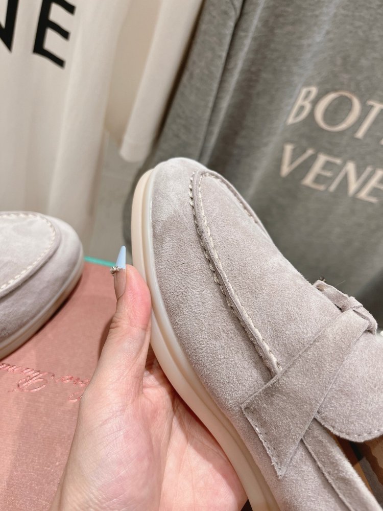 Лоферы жіночі фото 7