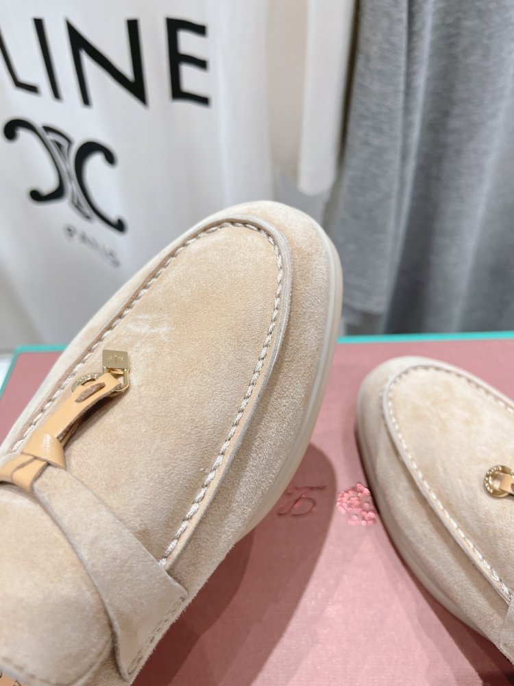 Лоферы жіночі фото 7