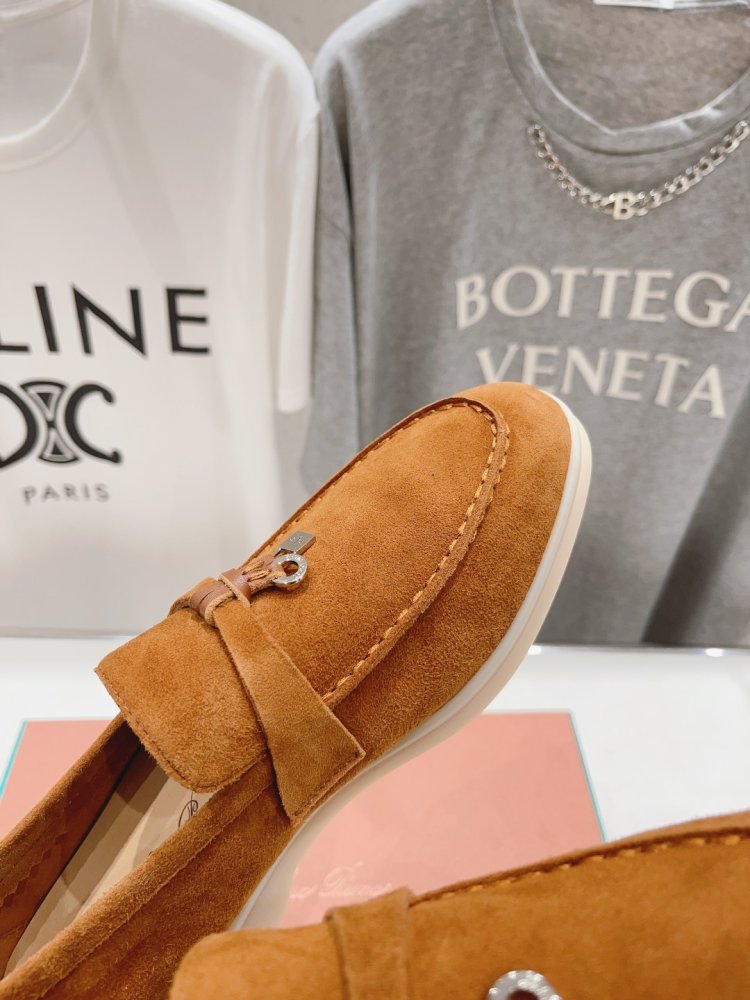 Лоферы жіночі фото 7