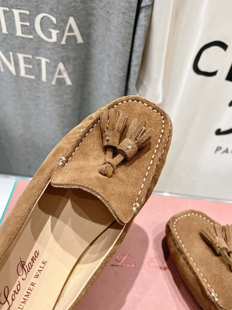 Лоферы жіночі фото 7