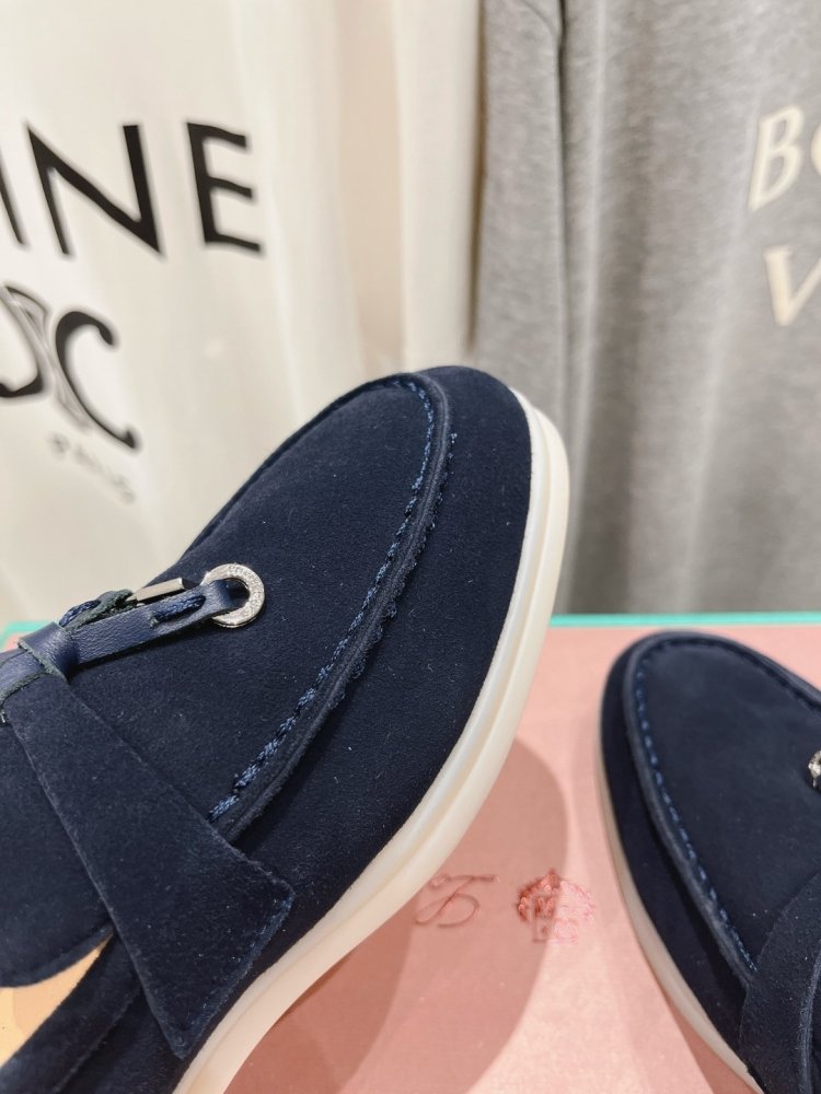 Лоферы жіночі фото 7