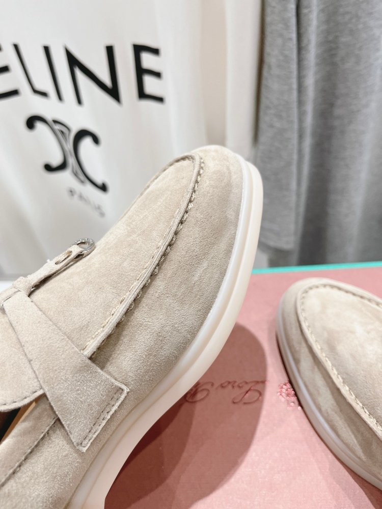 Лоферы жіночі фото 7